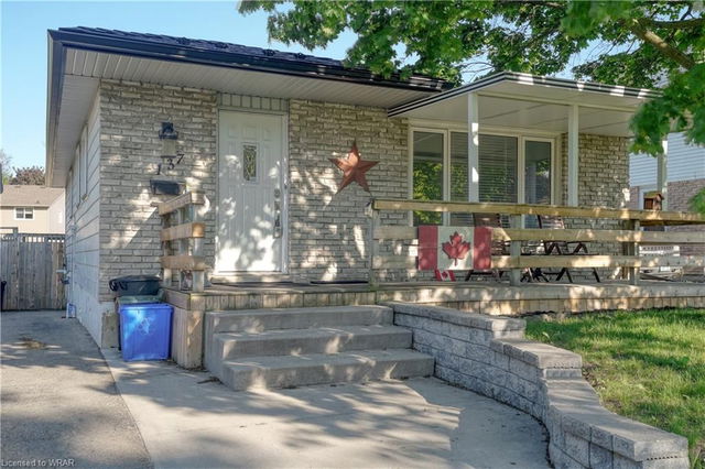 137 Cedarwoods Crescent