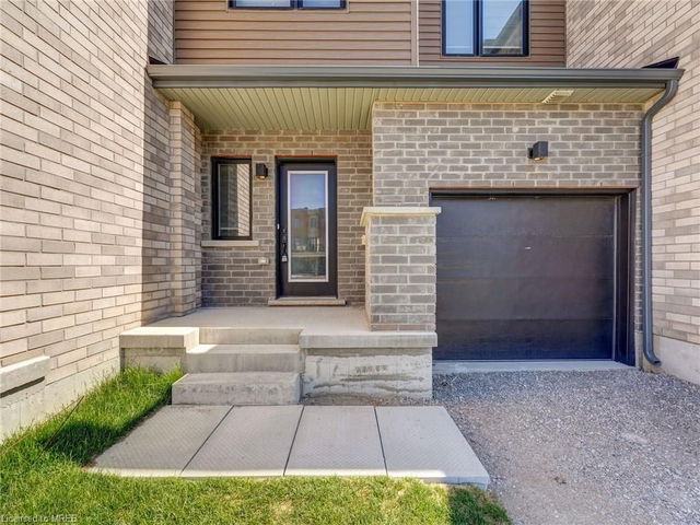 40 Fairlane Avenue