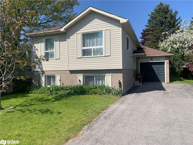 72 Donald Crescent