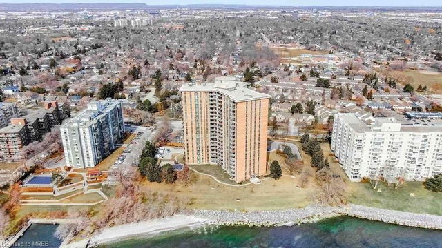 1201 - 5250 Lakeshore Road