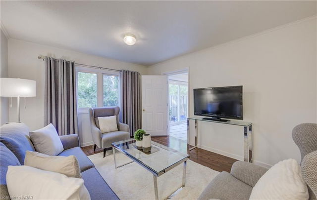 10 - 121 University Avenue