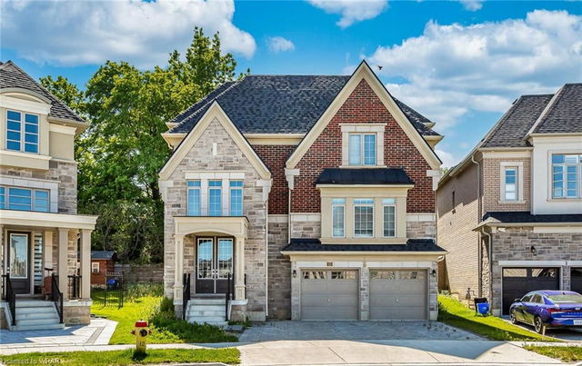 925 Pondcliffe Court