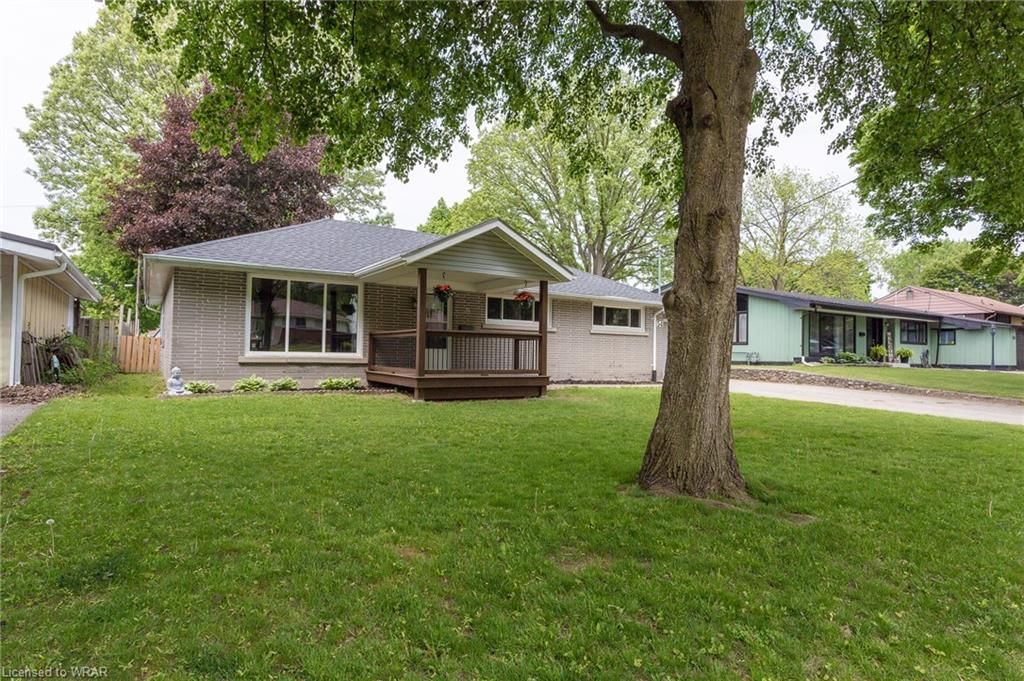Single Family Residence sold at 54 York Street, Aylmer, Aylmer, N5H 2G9 - MLS: 40428809