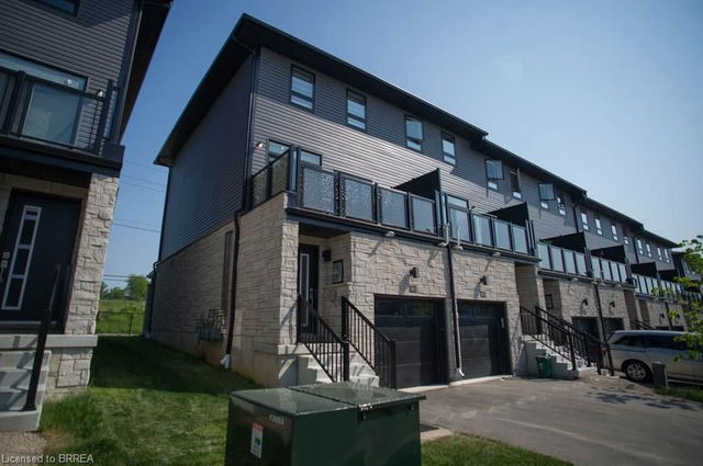 90 - 51 Sparrow Avenue
