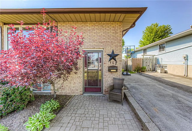 117 Nickolas Crescent