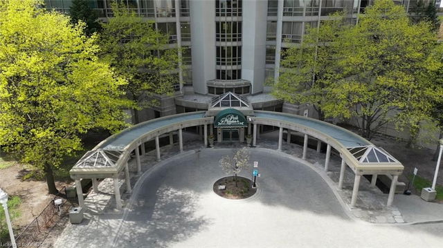 306 - 45 Kingsbridge Garden Circle