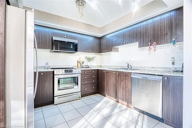 36 - 2441 Greenwich Drive