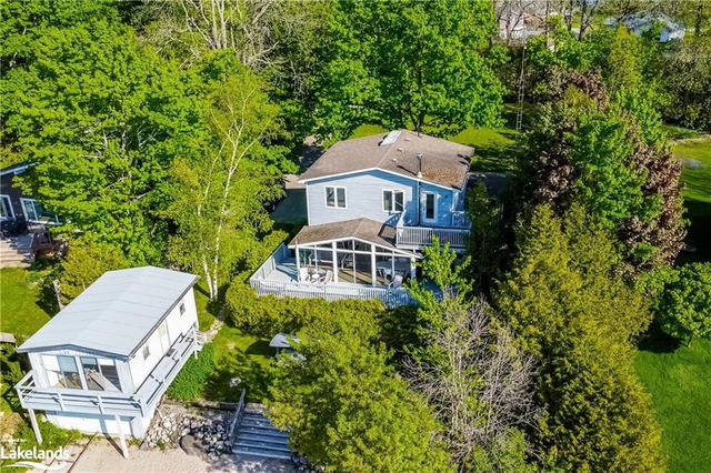 3 Lakeshore Road