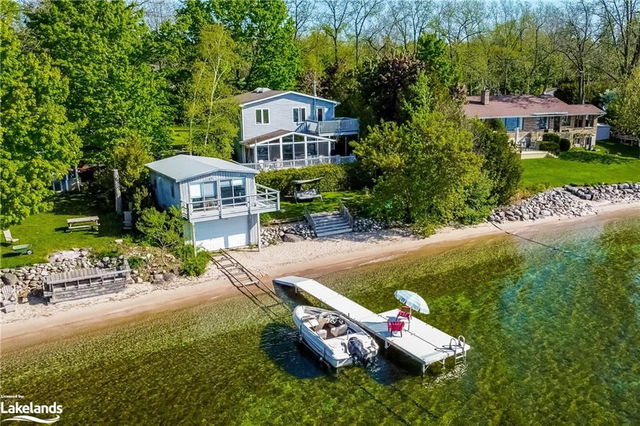 3 Lakeshore Road