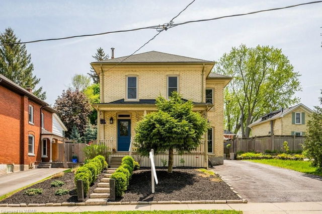 112 Courtney Street