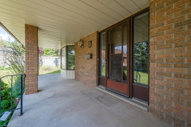 15 Woodridge Drive