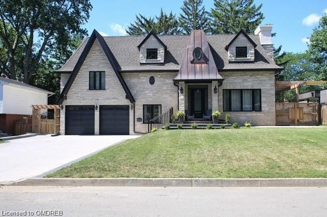 375 Arden Crescent