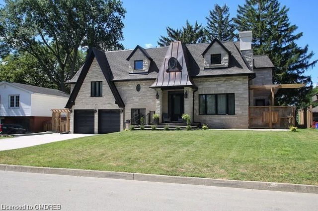 375 Arden Crescent