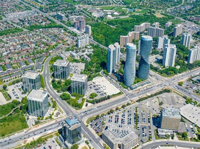 2007 - 200 Robert Speck Parkway