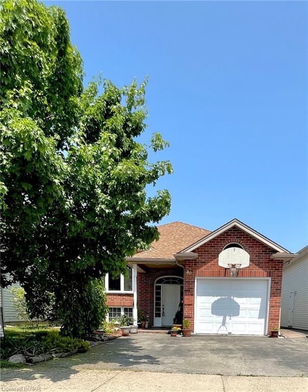40 Gretel Place