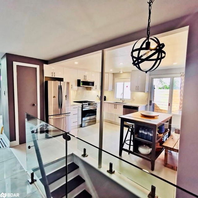 4 Mccuaig Court