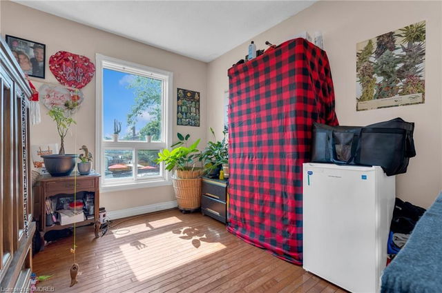 5 Barnesdale Avenue