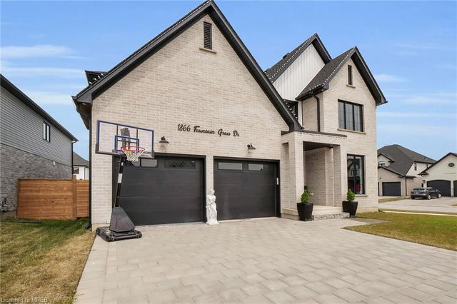 1866 Fountain Grass Drive