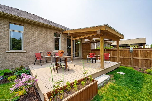 112 Harpin Way