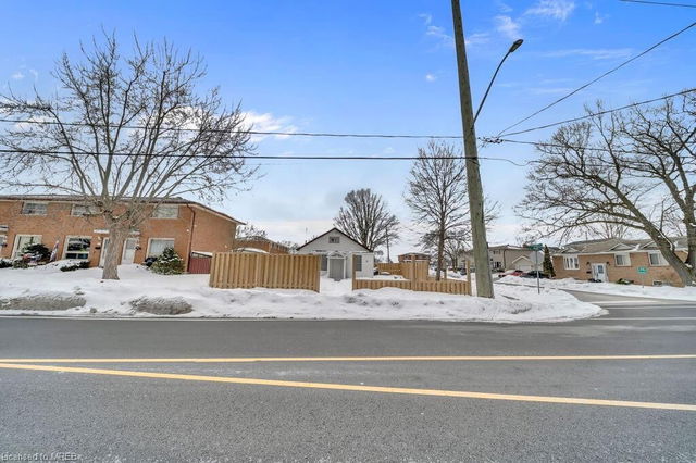 76 Avenue Road