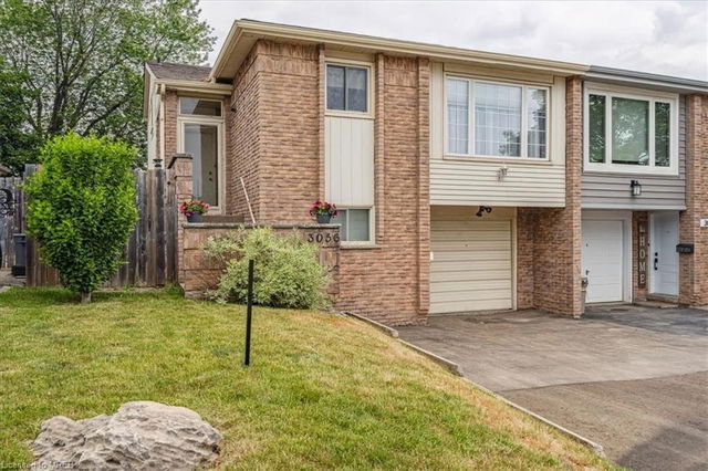 3056 Autumn Hill Crescent