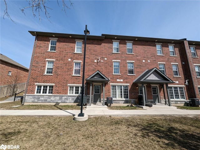 9 - 244 Penetanguishene Road