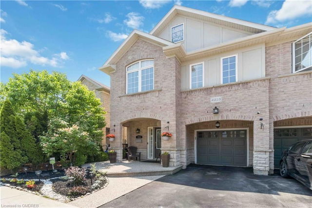 4223 Cole Crescent