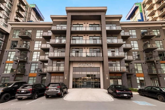 405 - 450 Dundas Street