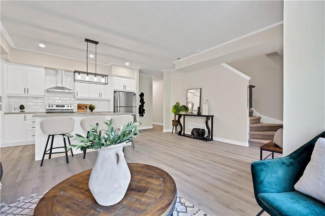 28 - 25 Isherwood Avenue