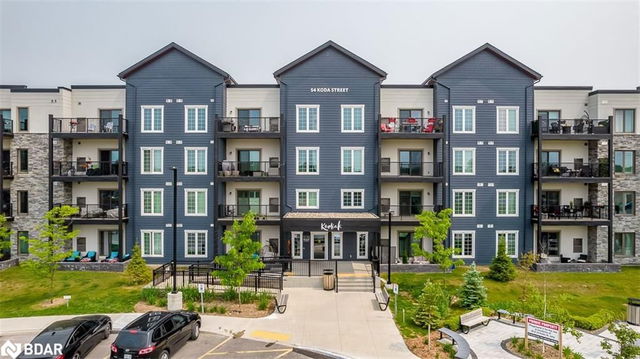 402 - 54 Koda Street