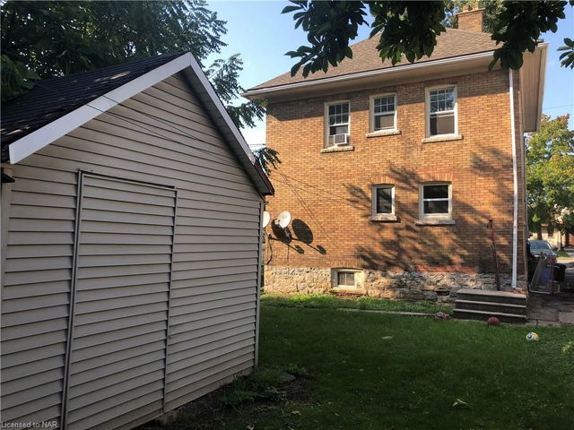 32 Almond Street
