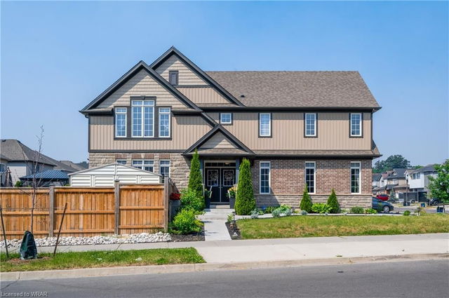 203 Moorlands Crescent