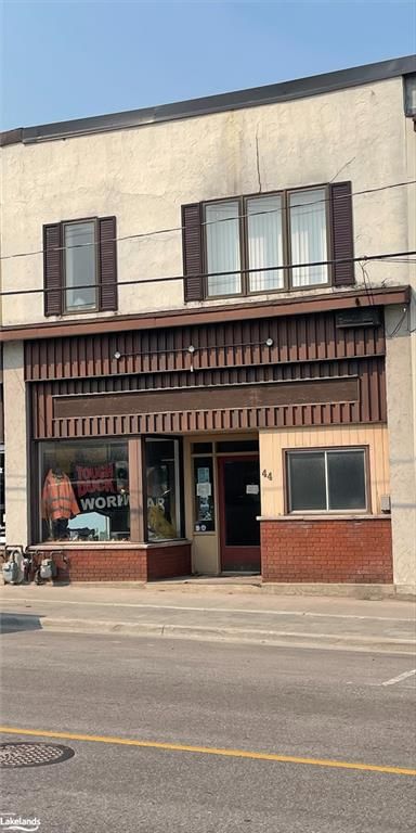 44 Main Street
