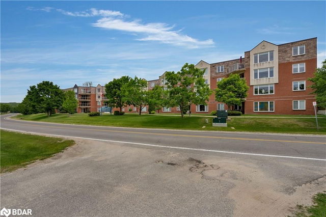 406 - 11 Beck Boulevard