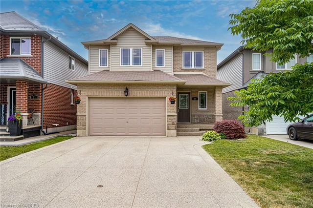 25 Stoneglen Way