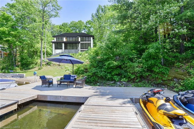 482 Kings Farm Road