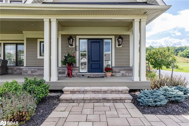 27 Georgian Grande Drive