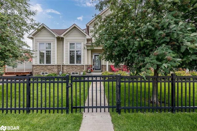 98 Savannah Crescent