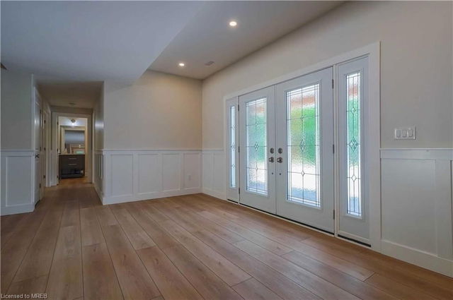 30 Blue Jay Court