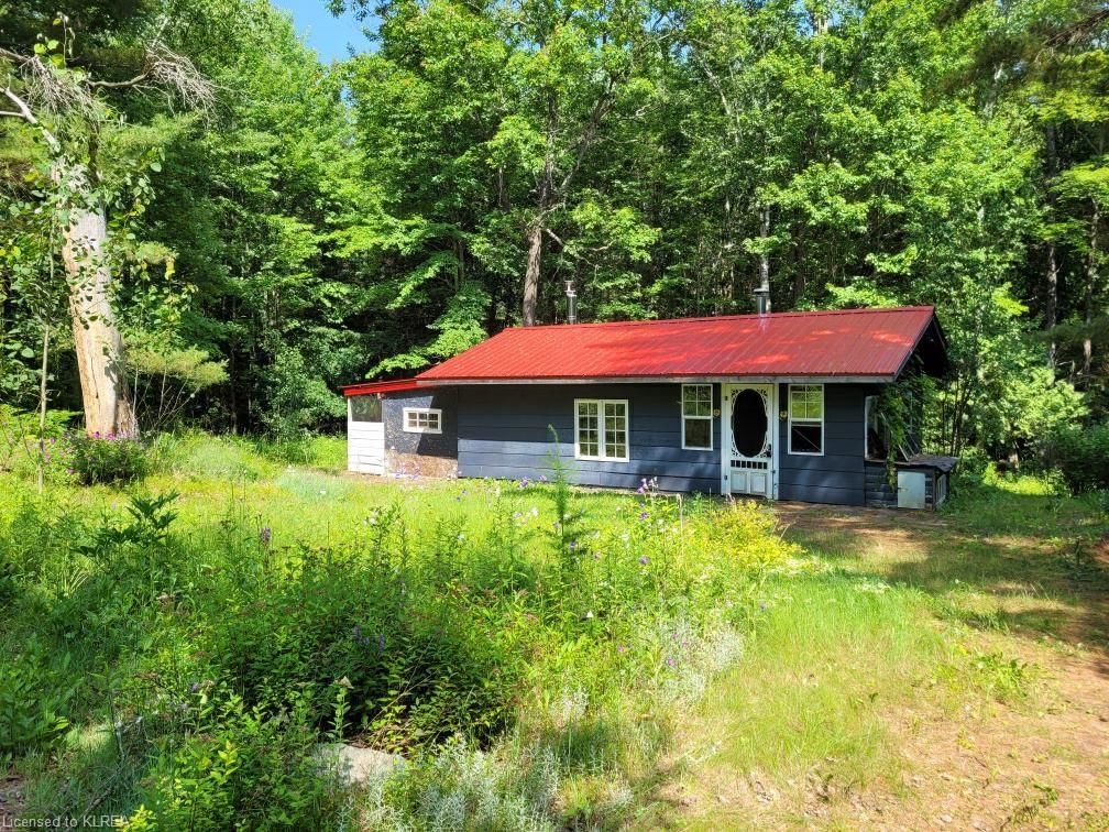Single Family Residence sold at 1040 Shepstone Lane, Minden, ON, K0M 2A1 - Snowdon - MLS: 40446488