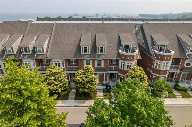 76 Compass Way