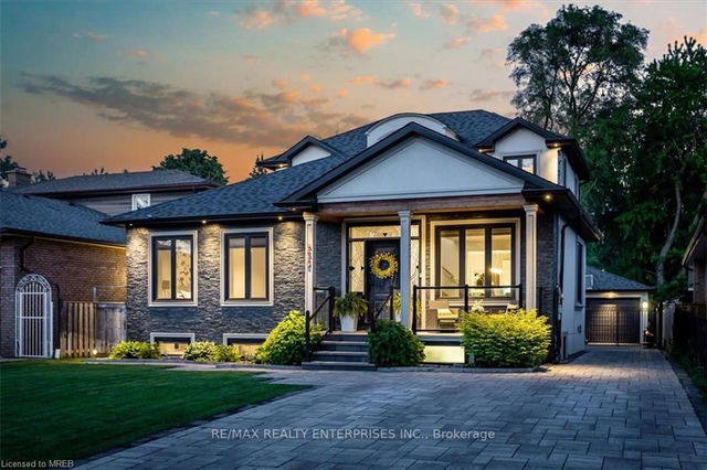 556 Exbury Crescent