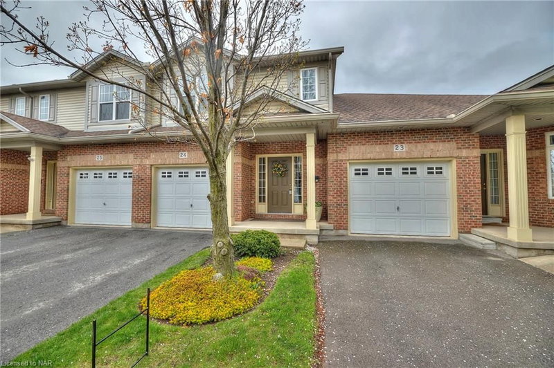 24 - 5595 Drummond Road
