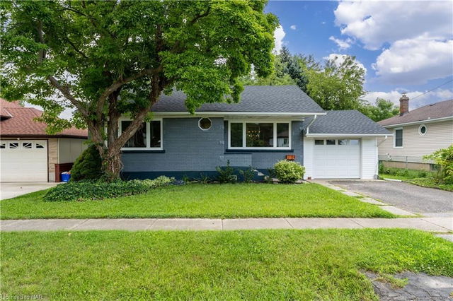 24 Dunkeld Avenue
