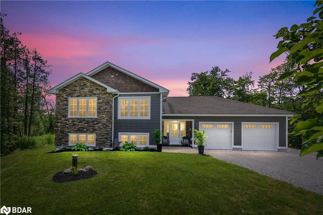 8 Mariposa Crescent