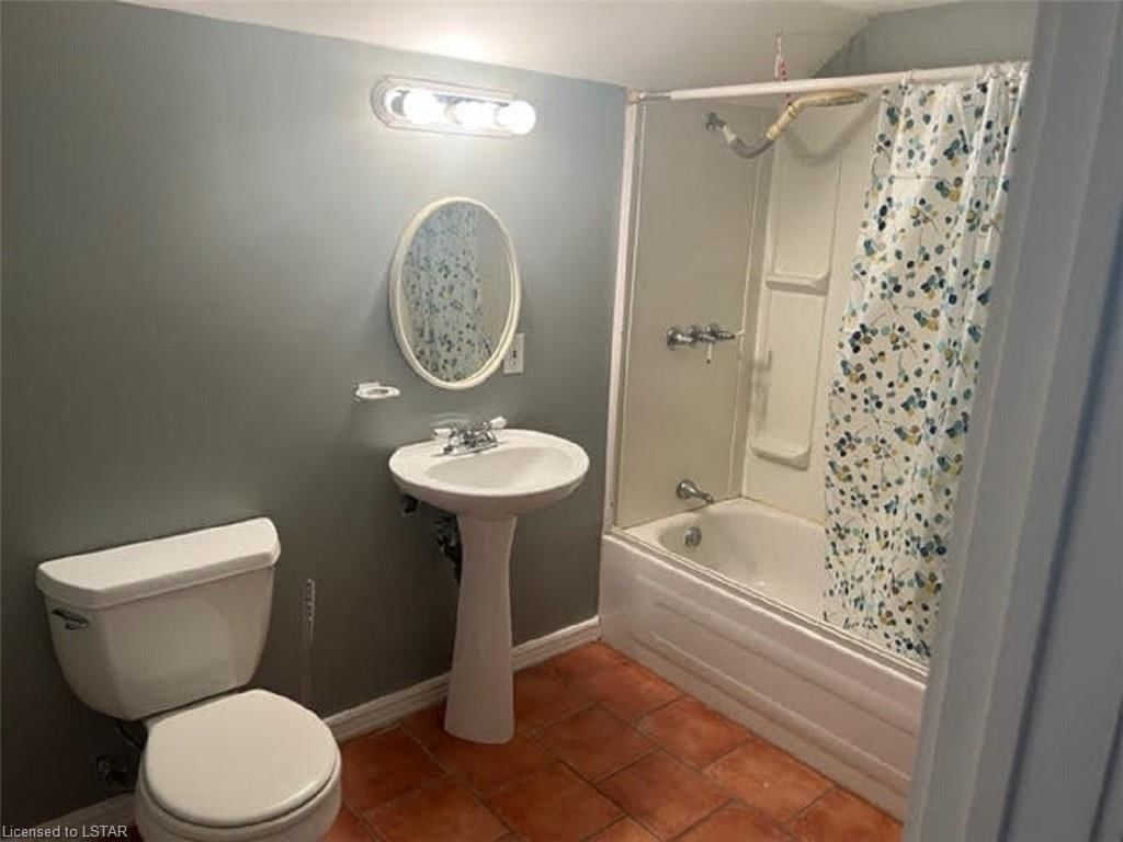 Single Family Residence sold at 1191 Albany Street, London, East G, N5W 3L6 - MLS: 40450210