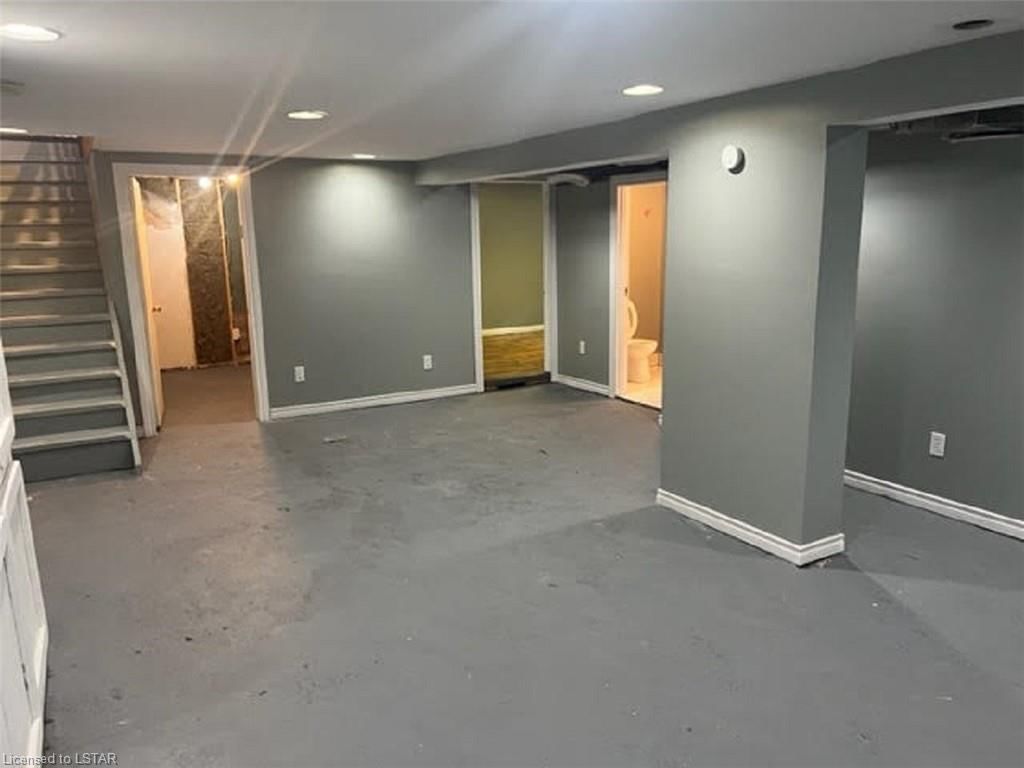 Single Family Residence sold at 1191 Albany Street, London, East G, N5W 3L6 - MLS: 40450210