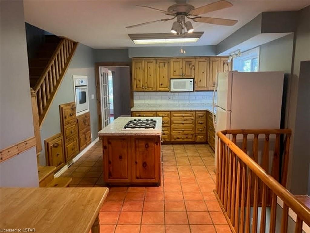 Single Family Residence sold at 1191 Albany Street, London, East G, N5W 3L6 - MLS: 40450210