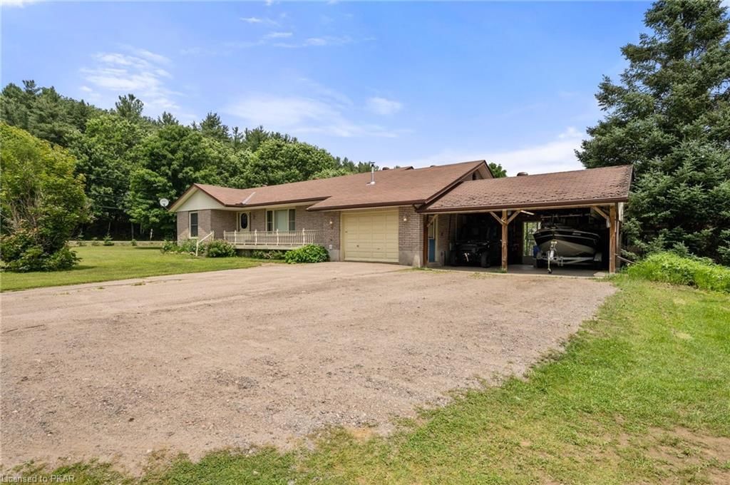 Single Family Residence sold at 4 Golfview Drive, Bancroft, ON, K0L 1C0 - Bancroft Ward - MLS: 40450418