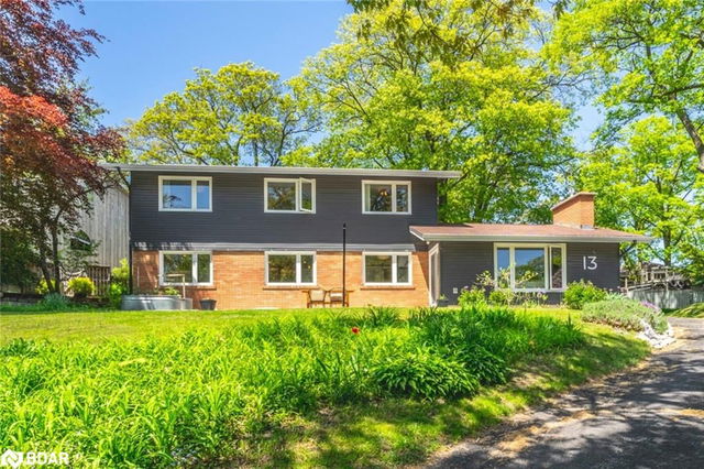13 Valley Drive